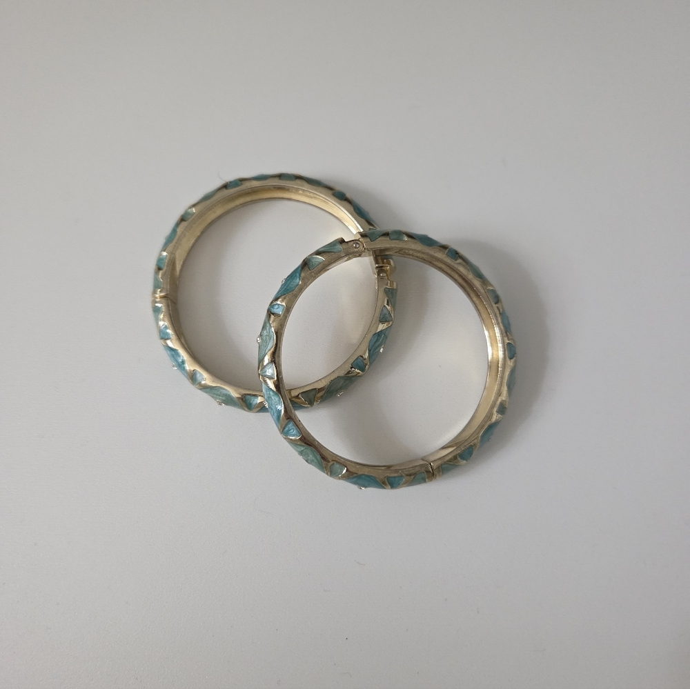 Elegant Gold and Turquoise Bangle Set